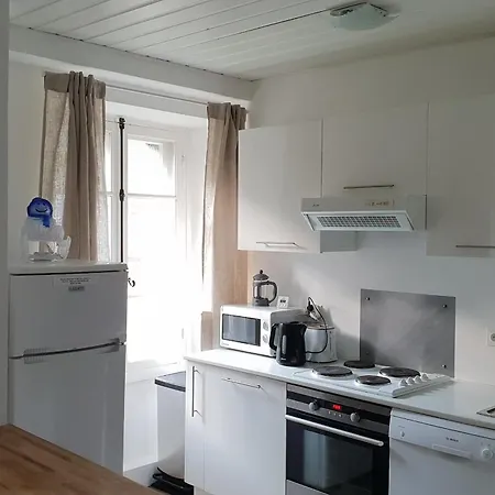 Lovely Flat & Parking In The Heart Of 아파트 *