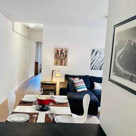 Apartment Lovely Flat & Parking In The Heart Of *